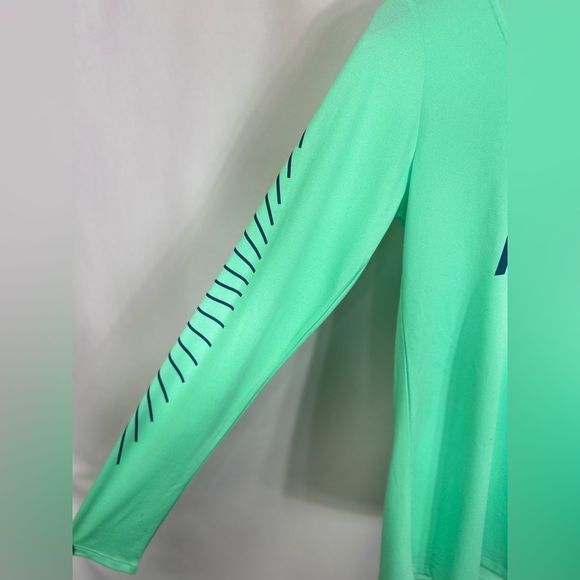 NWT Nike Legend Scoop Neck Women's Long Sleeve DriFt T-Shirt (Size M) - Picture 7 of 14